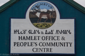 Inuktitut sign in Pangnirtung